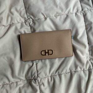 Ferragamo gancini continental wallet